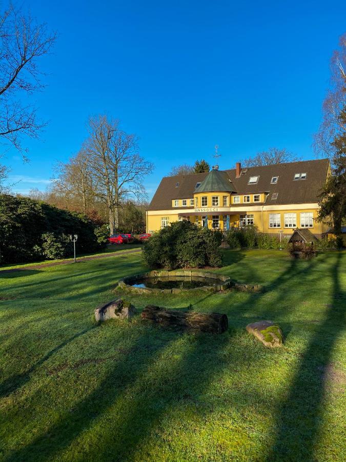 Hotel Sanssouci Bad Fallingbostel Exteriör bild